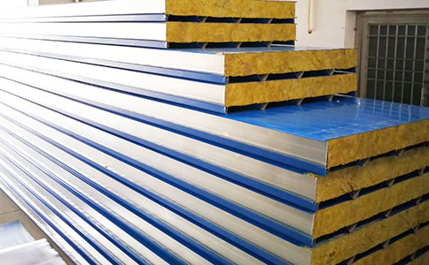 巖棉夾芯板的優(yōu)勢在哪里？