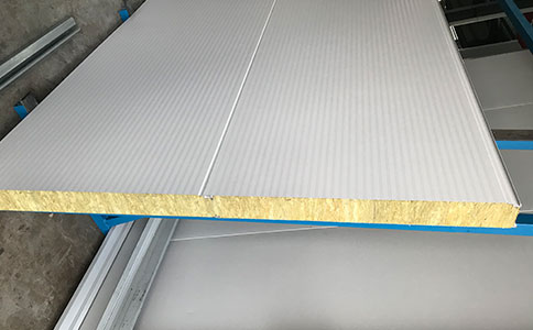 如何正確安裝巖棉夾芯板以確保保溫效果？